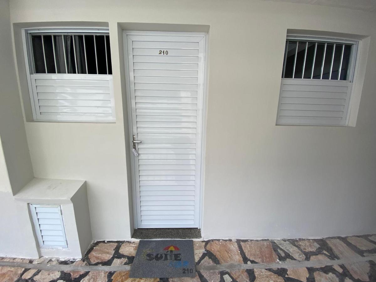 Suite Mar 210 - Economica E Compacta - Praia Do Morro - Predio Frente Mar Com Elevador, Atravessou A Avenida, Ja Esta Na Praia - Garagem - Internet Guarapari Eksteriør billede