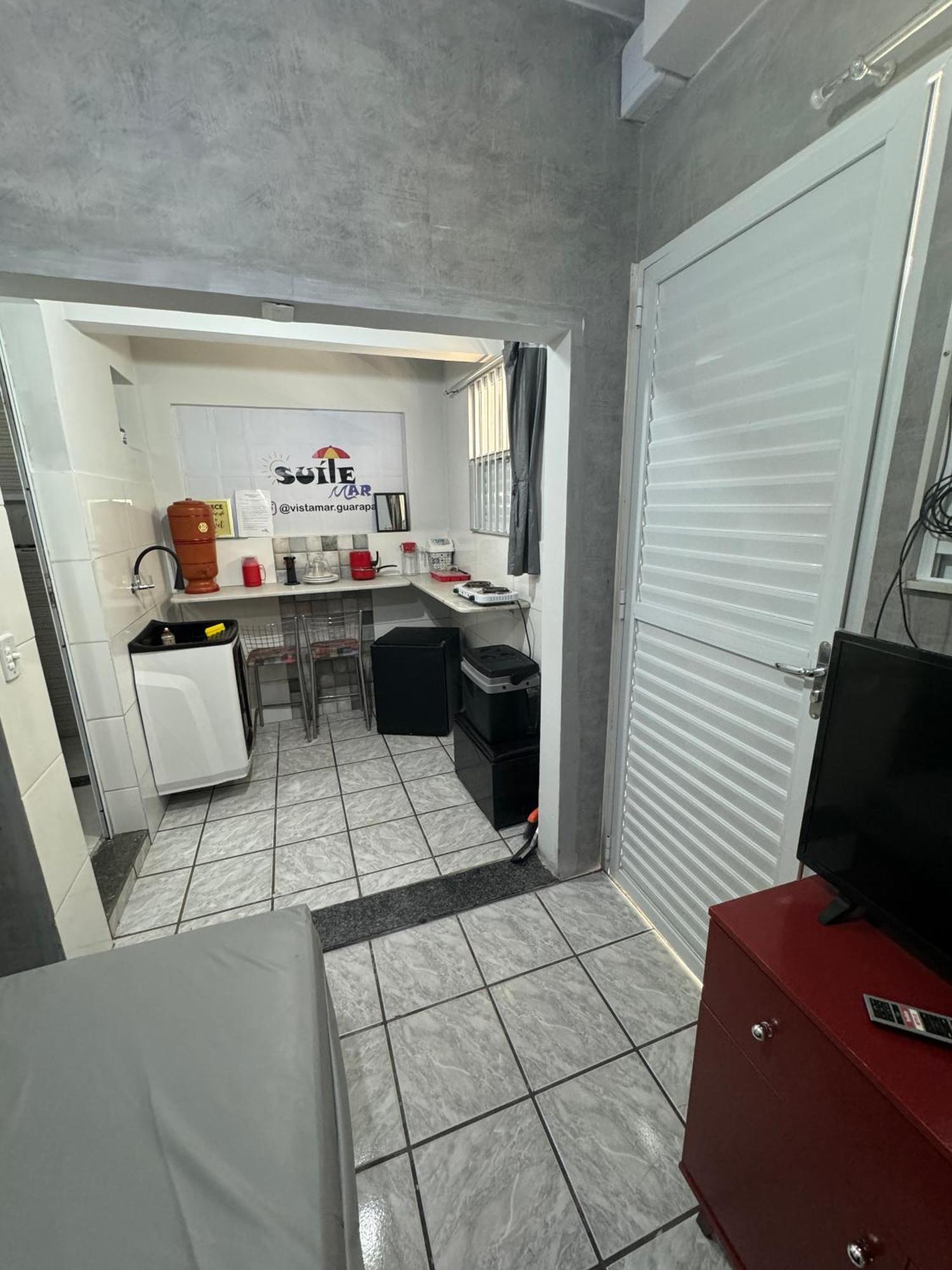 Suite Mar 210 - Economica E Compacta - Praia Do Morro - Predio Frente Mar Com Elevador, Atravessou A Avenida, Ja Esta Na Praia - Garagem - Internet Guarapari Eksteriør billede
